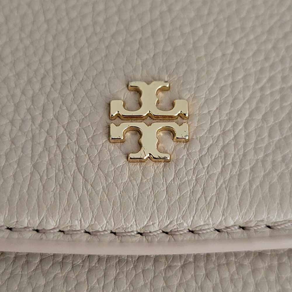 Tory Burch Robinson Convertible Crossbody - Picture 11 of 16